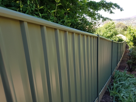 Raked colorbond fence 2